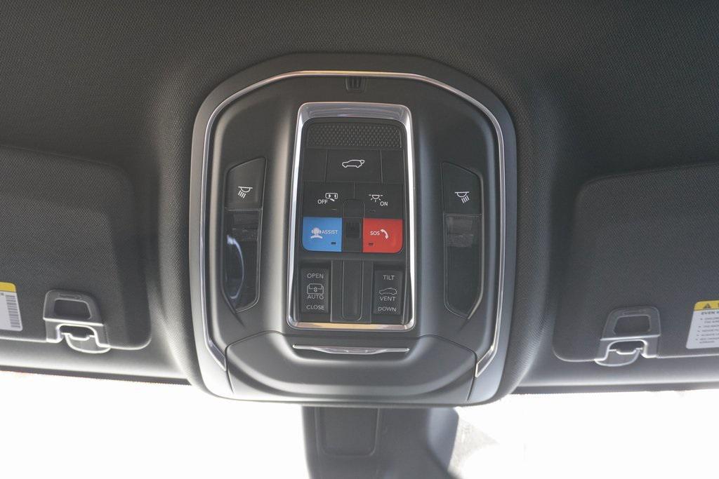 new 2025 Jeep Grand Cherokee L car, priced at $41,766