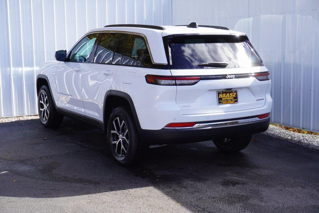 new 2025 Jeep Grand Cherokee car, priced at $42,922