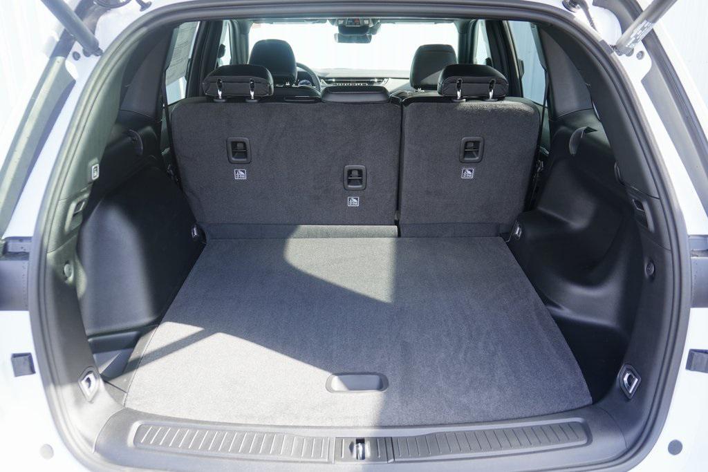 new 2025 Jeep Grand Cherokee car, priced at $42,922