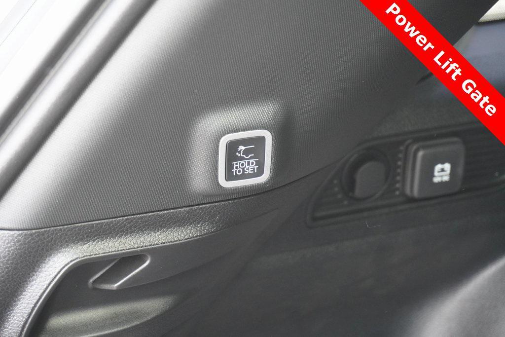 new 2025 Jeep Grand Cherokee car, priced at $45,876