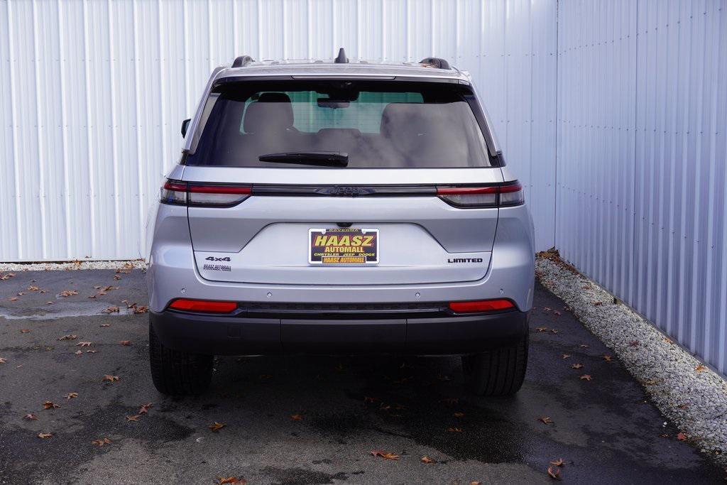 new 2025 Jeep Grand Cherokee car, priced at $45,876