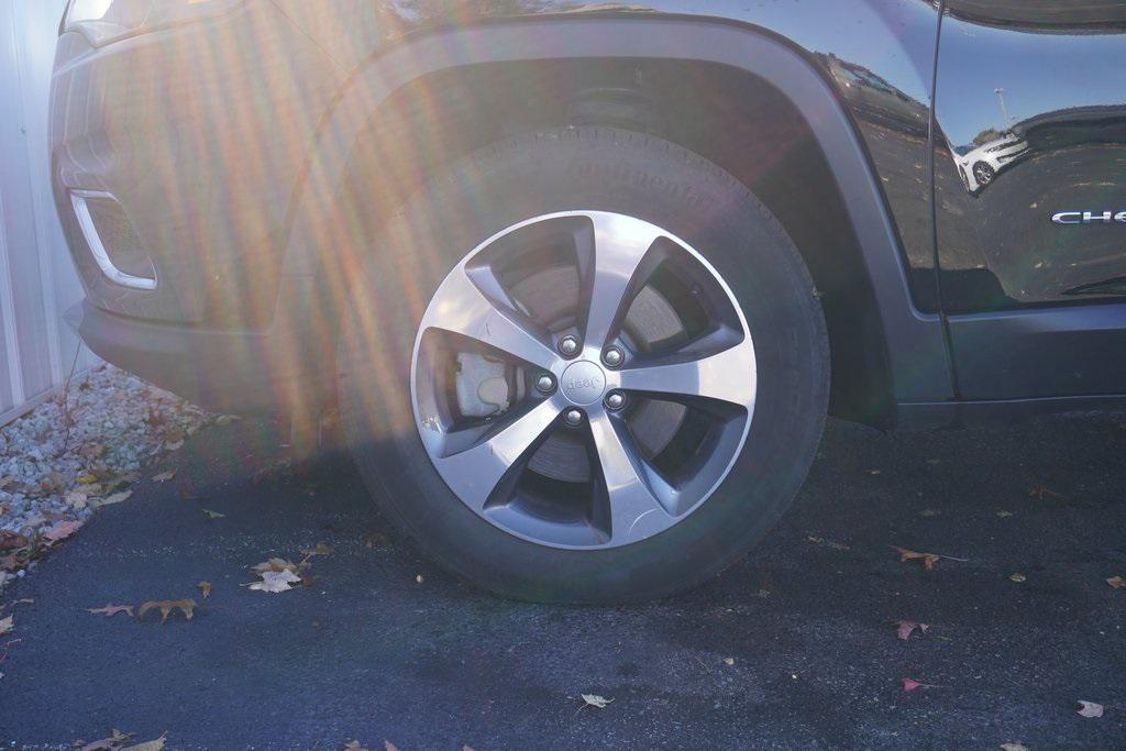 used 2019 Jeep Cherokee car, priced at $20,000