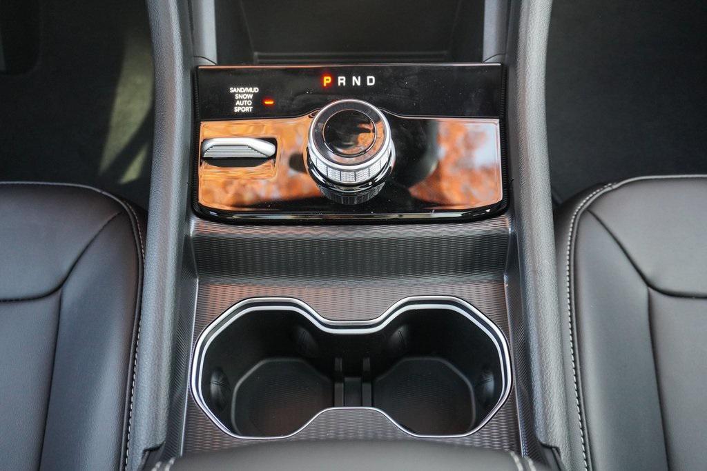 new 2025 Jeep Grand Cherokee car, priced at $43,440