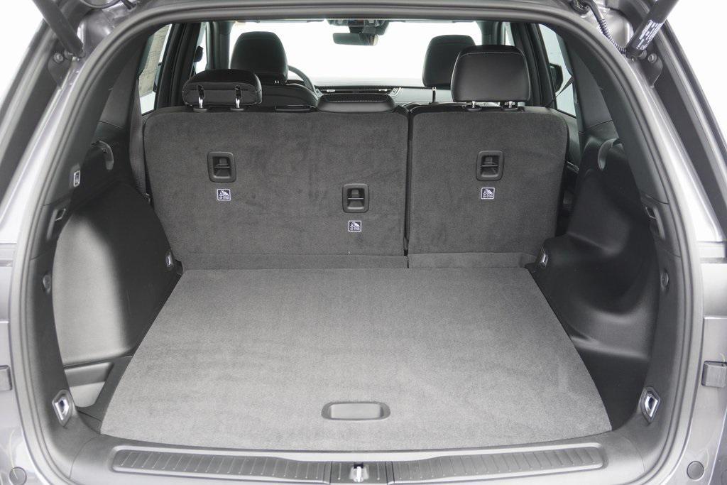 new 2025 Jeep Grand Cherokee car, priced at $43,536