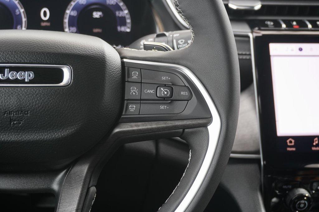 new 2025 Jeep Grand Cherokee car, priced at $43,536