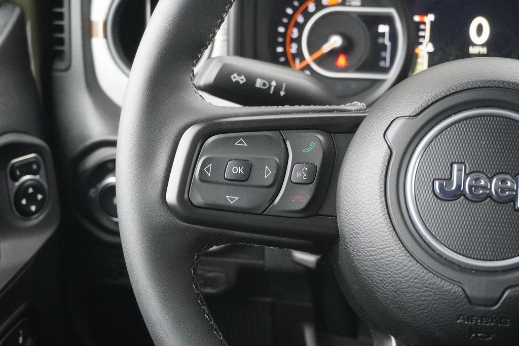 new 2025 Jeep Wrangler car, priced at $42,029