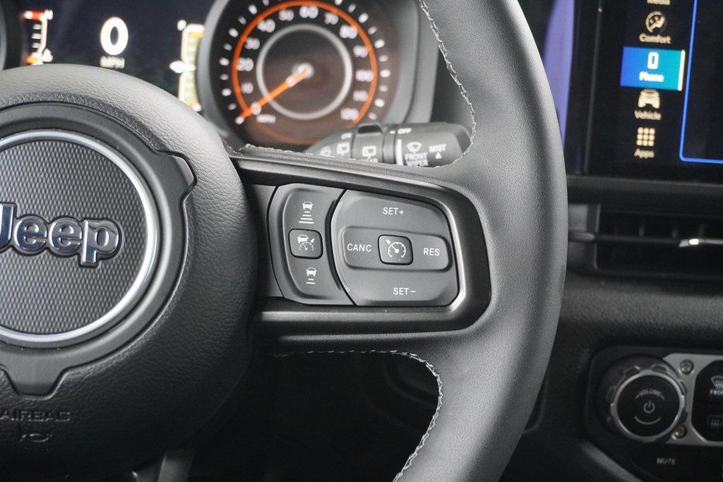 new 2025 Jeep Wrangler car, priced at $42,029