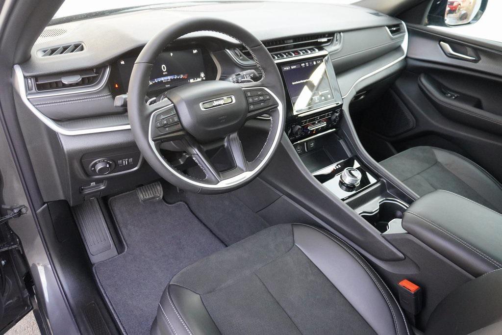 new 2025 Jeep Grand Cherokee L car, priced at $41,766