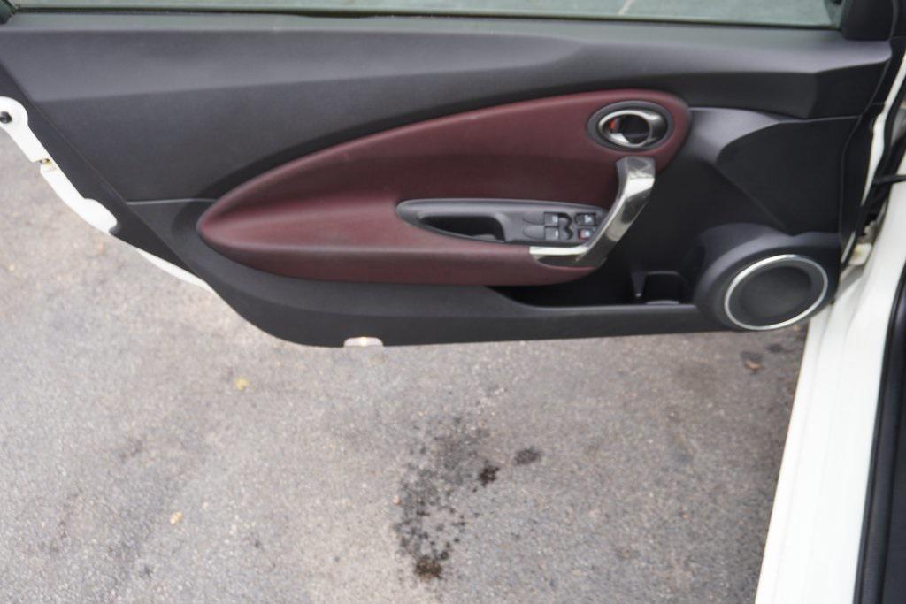 used 2015 Honda CR-Z car, priced at $10,000