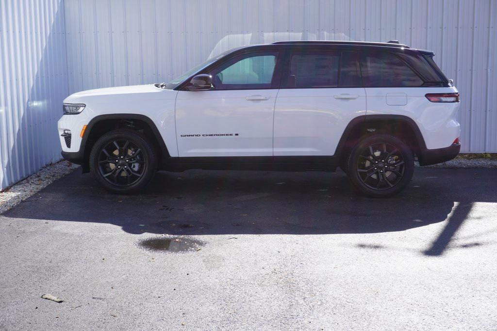 new 2025 Jeep Grand Cherokee car, priced at $46,162