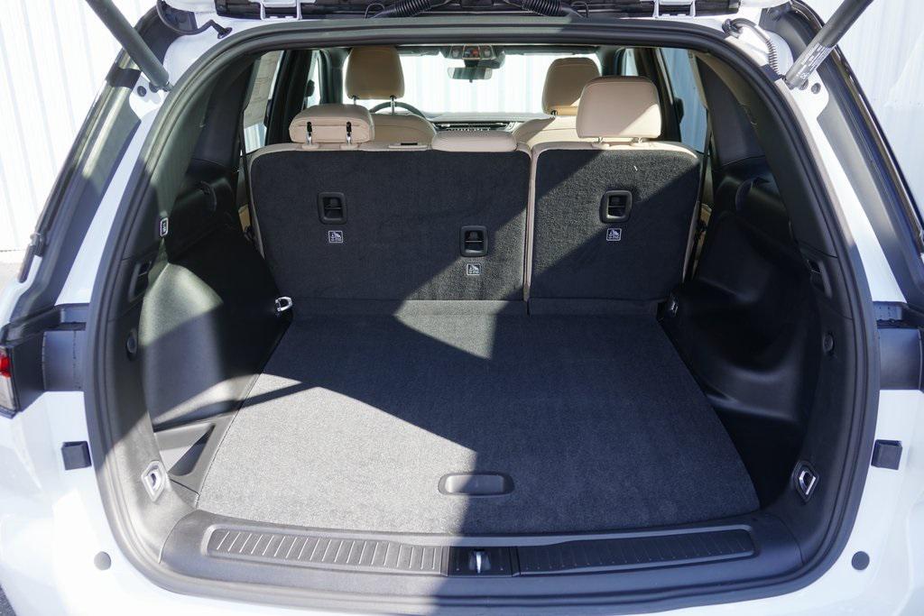 new 2025 Jeep Grand Cherokee car, priced at $46,162