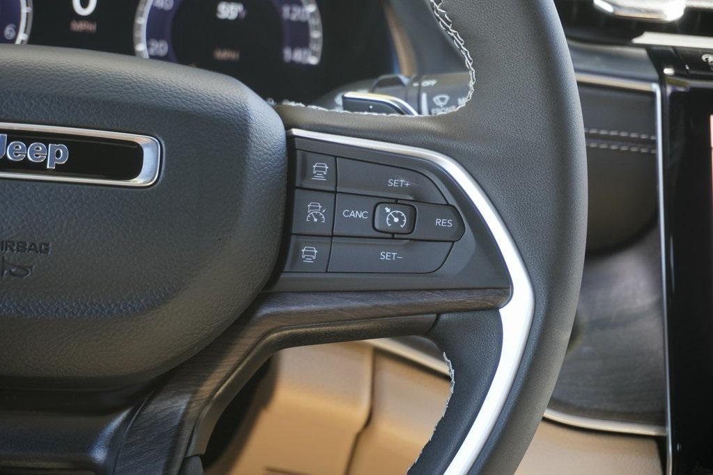 new 2025 Jeep Grand Cherokee car, priced at $46,162