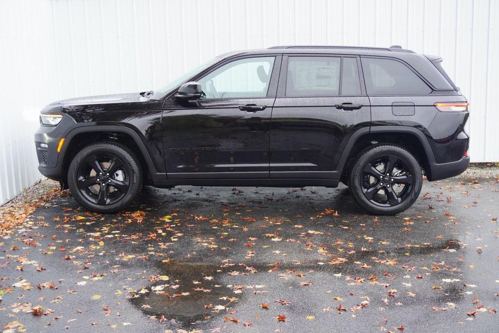 new 2025 Jeep Grand Cherokee car, priced at $49,222