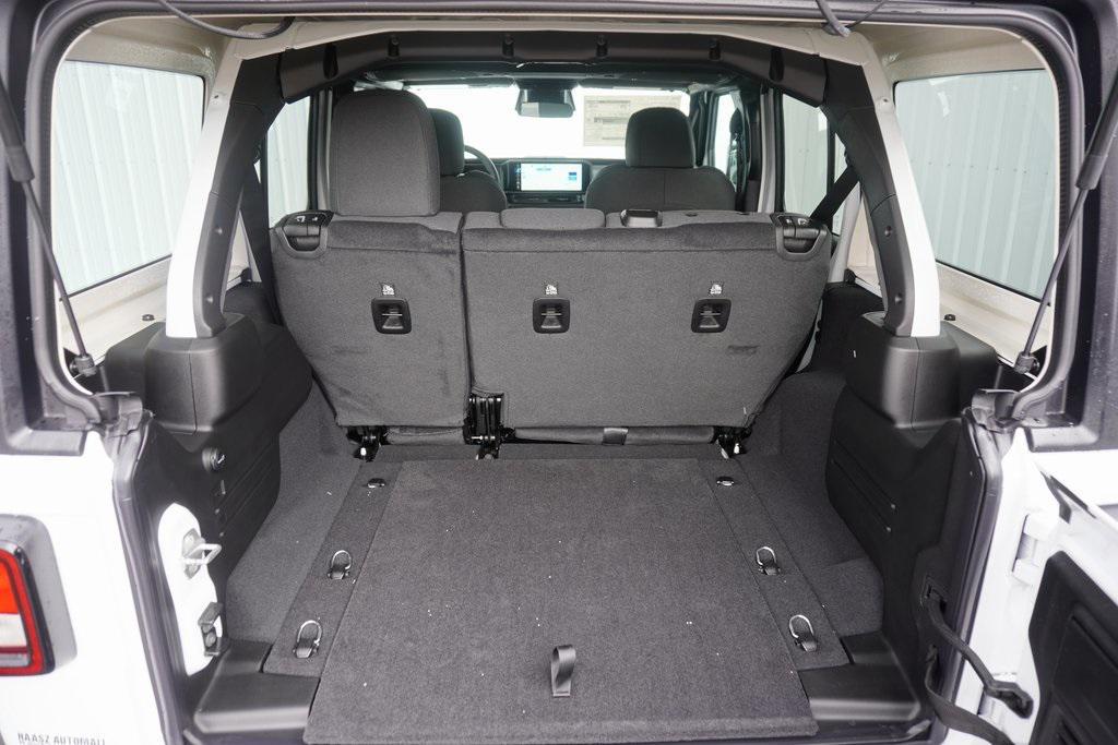 new 2026 Jeep Wrangler car, priced at $46,124