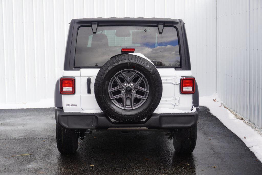 new 2026 Jeep Wrangler car, priced at $46,124