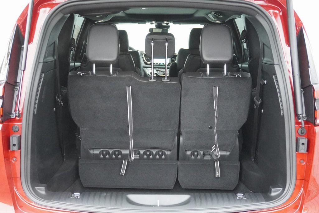 new 2026 Chrysler Pacifica car, priced at $46,967