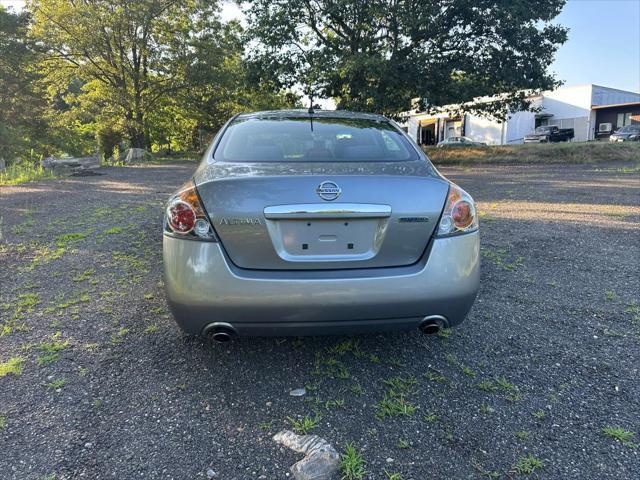 used 2009 Nissan Altima car, priced at $5,995