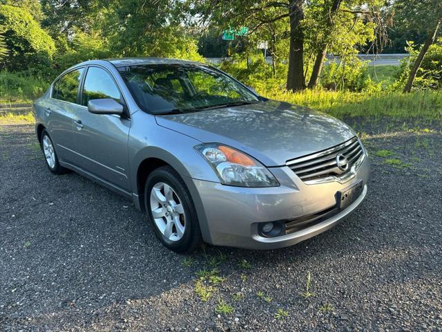 used 2009 Nissan Altima car, priced at $5,995
