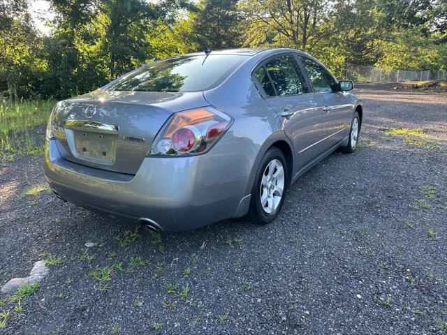 used 2009 Nissan Altima car, priced at $5,995