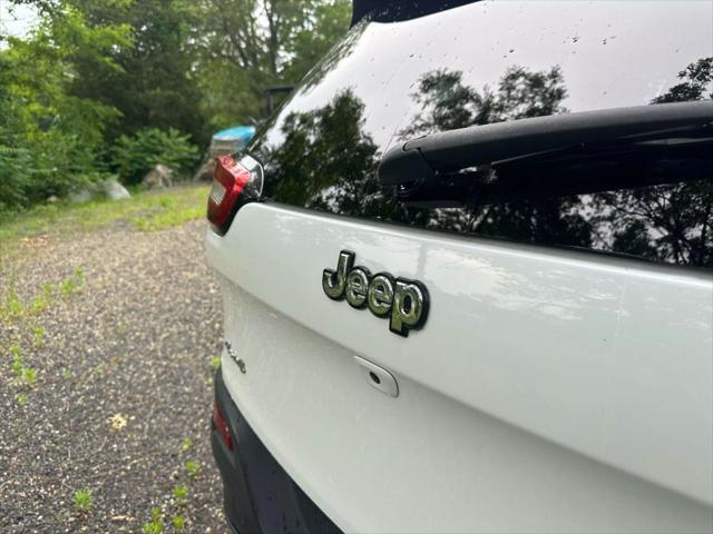 used 2017 Jeep Cherokee car, priced at $8,995
