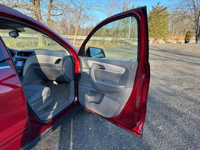 used 2016 Chevrolet Traverse car, priced at $7,995