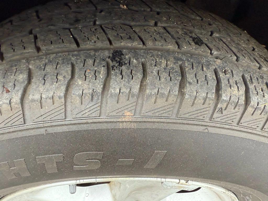 used 2014 Jeep Grand Cherokee car, priced at $7,995