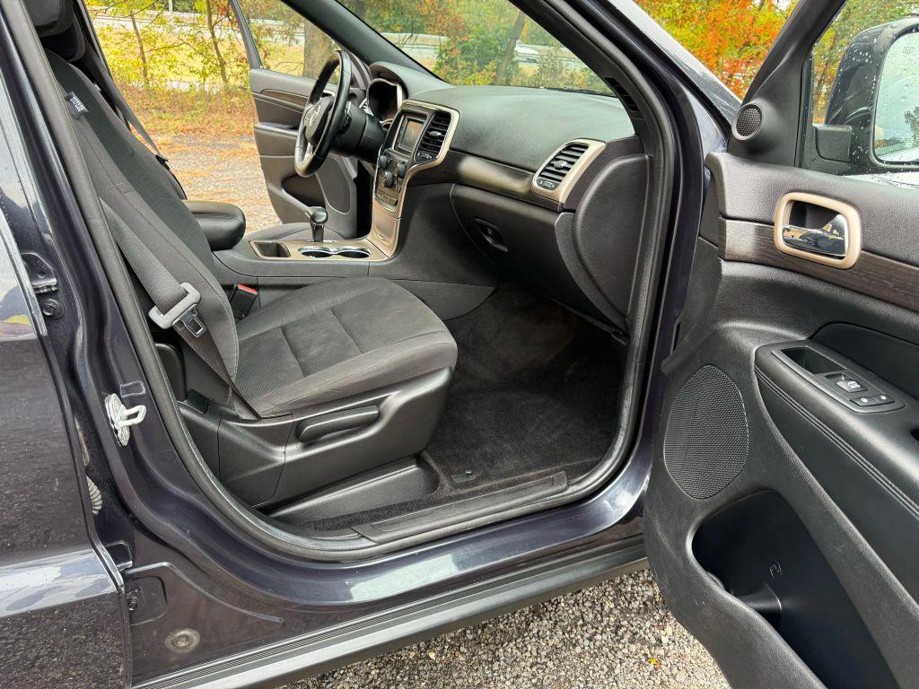 used 2014 Jeep Grand Cherokee car, priced at $7,995