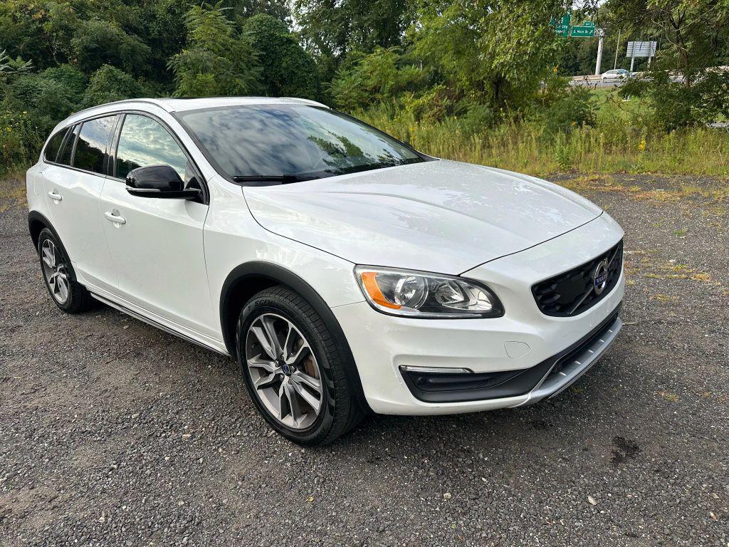 used 2016 Volvo V60 Cross Country car, priced at $6,495