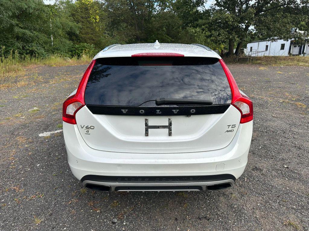 used 2016 Volvo V60 Cross Country car, priced at $6,495