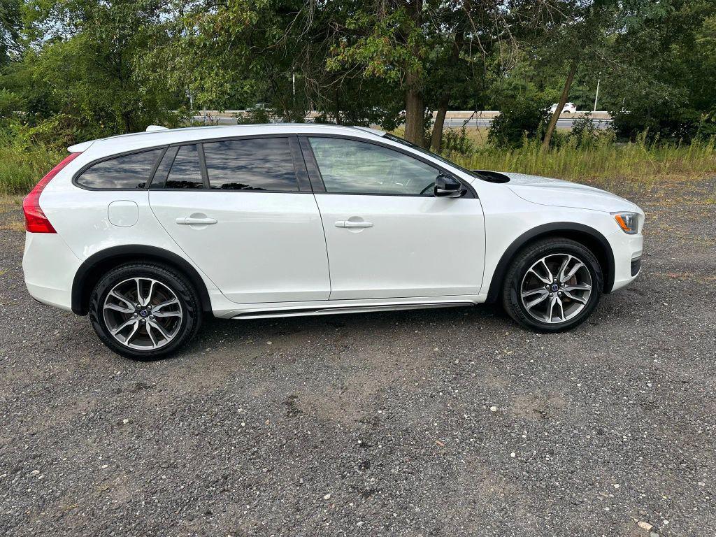 used 2016 Volvo V60 Cross Country car, priced at $6,495