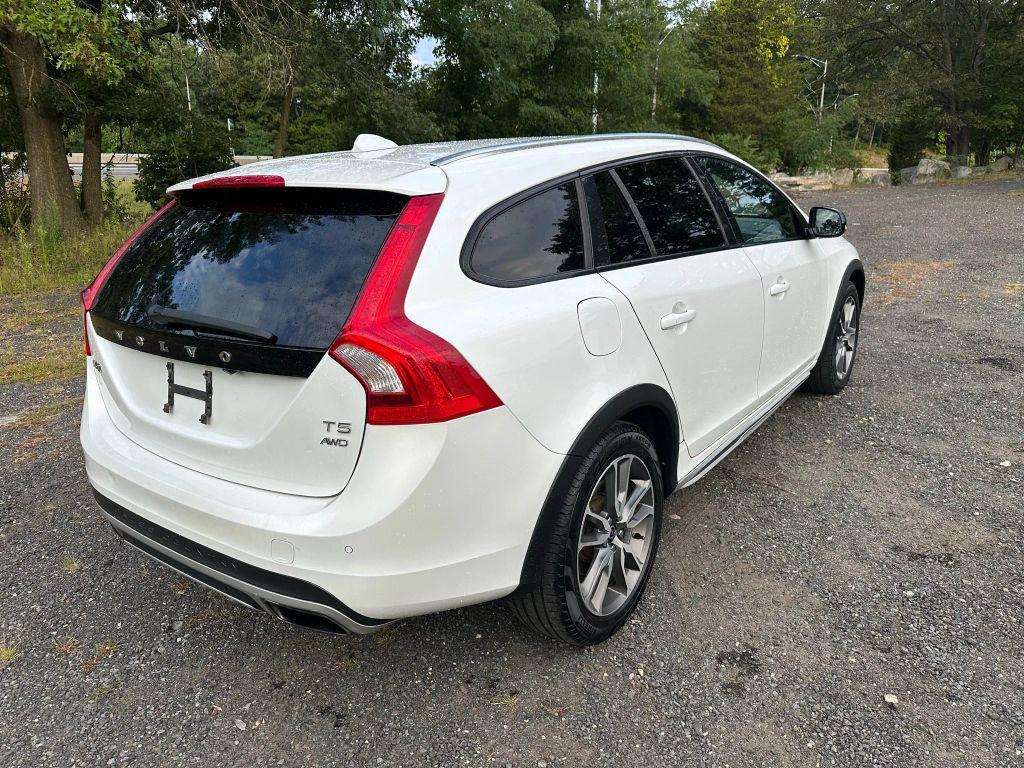 used 2016 Volvo V60 Cross Country car, priced at $6,495
