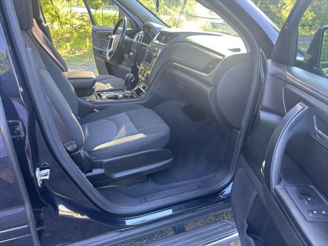 used 2014 Chevrolet Traverse car, priced at $6,995
