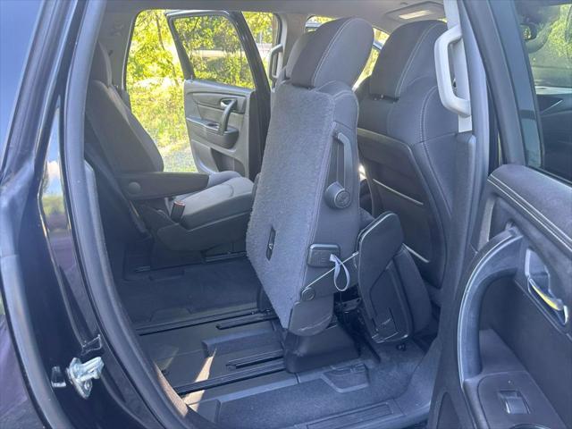 used 2014 Chevrolet Traverse car, priced at $6,995