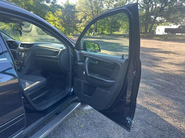 used 2014 Chevrolet Traverse car, priced at $6,995