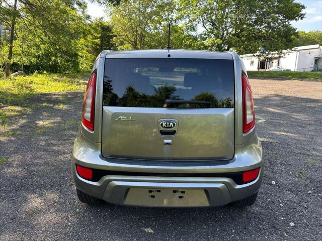 used 2013 Kia Soul car, priced at $4,995