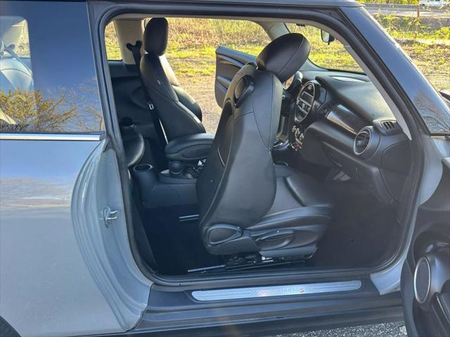 used 2014 MINI Hardtop car, priced at $8,995
