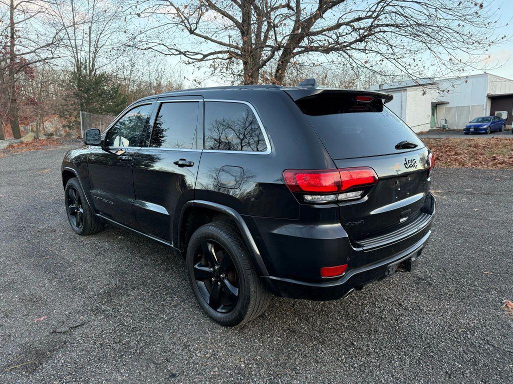 used 2015 Jeep Grand Cherokee car, priced at $7,495