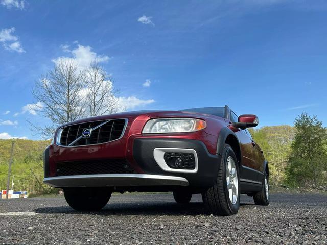used 2008 Volvo XC70 car, priced at $4,995