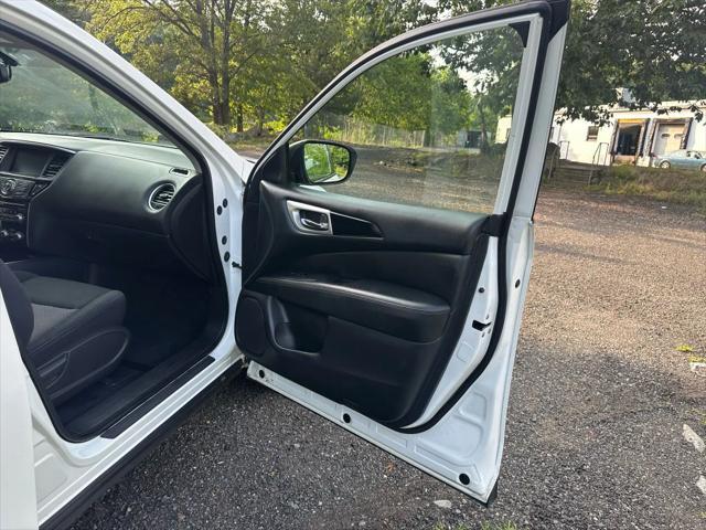 used 2018 Nissan Pathfinder car, priced at $9,795