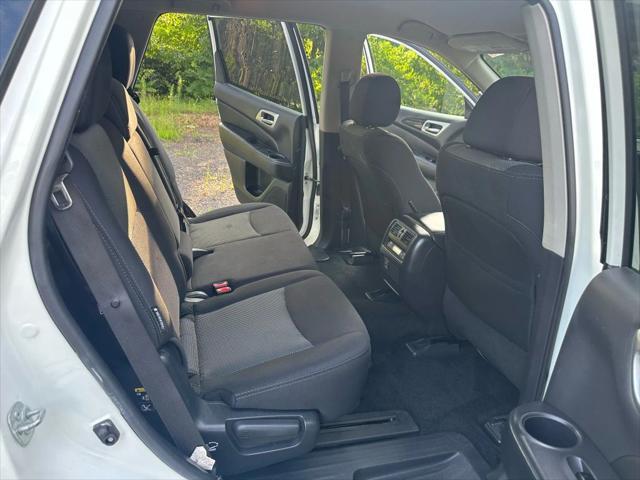 used 2018 Nissan Pathfinder car, priced at $9,795