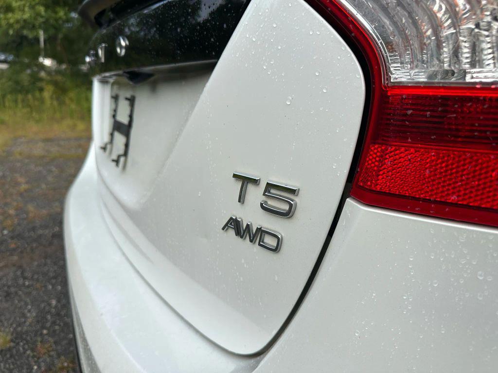 used 2016 Volvo V60 Cross Country car