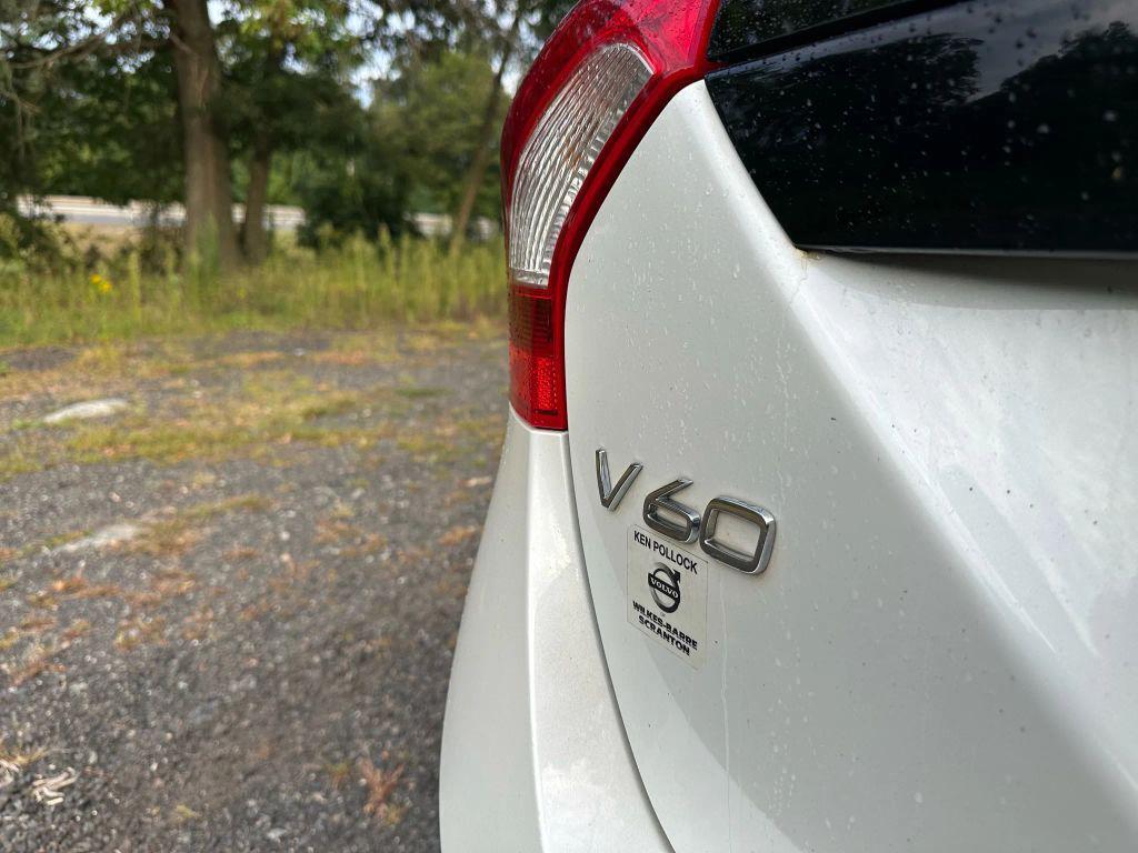 used 2016 Volvo V60 Cross Country car