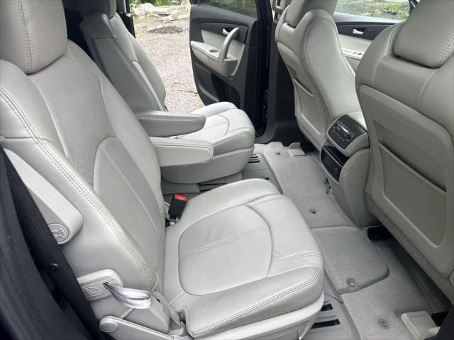 used 2011 GMC Acadia car, priced at $4,995