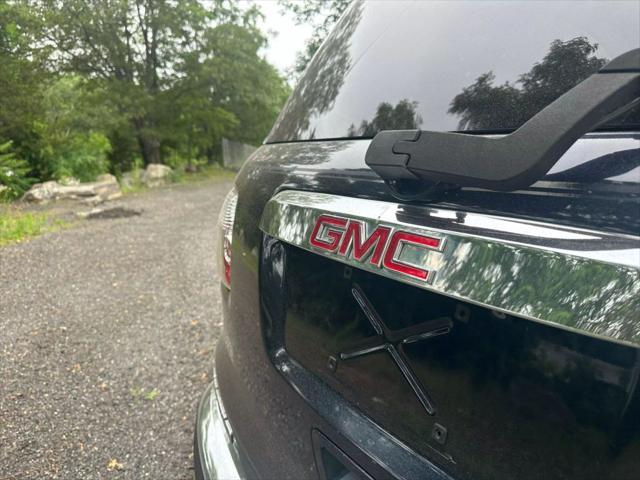 used 2011 GMC Acadia car, priced at $4,995