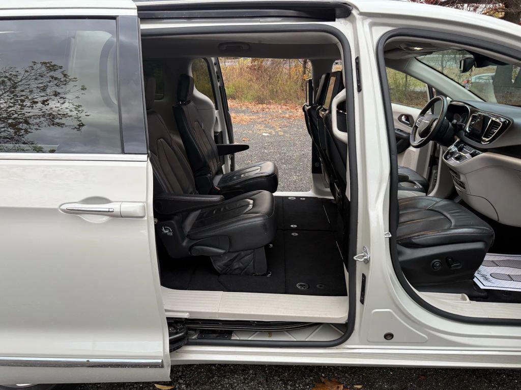 used 2017 Chrysler Pacifica car, priced at $7,995