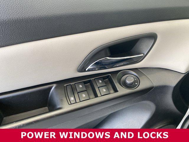 used 2014 Chevrolet Cruze car, priced at $5,800