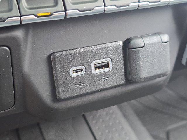 new 2025 Chevrolet Silverado 1500 car, priced at $40,631
