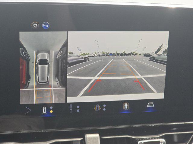 new 2026 Chevrolet Equinox car, priced at $31,122