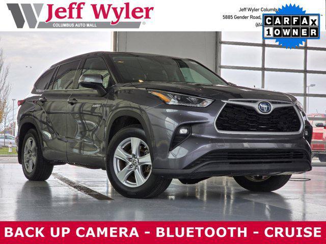 used 2021 Toyota Highlander Hybrid car, priced at $26,339