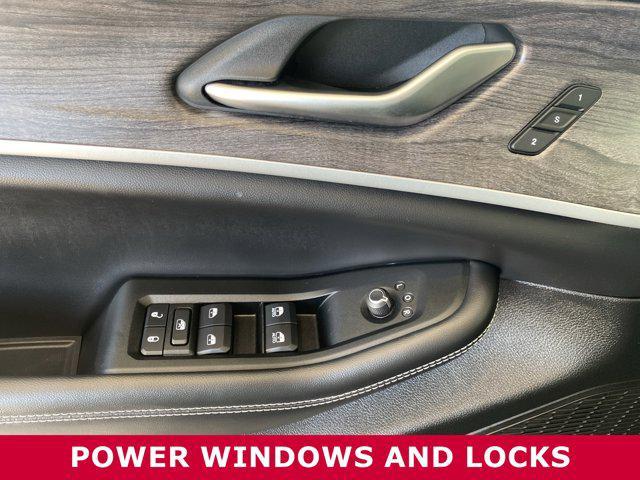 used 2024 Jeep Grand Cherokee car, priced at $36,171